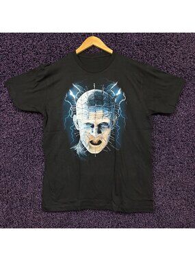 Hellraiser Pinhead the Hell Priest  T-shirt size large
